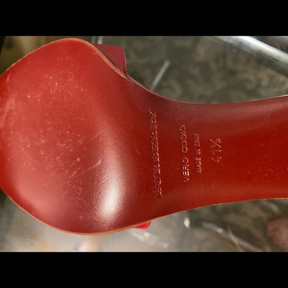 Vintage red Burberry heeled slides - Picture 3 of 7